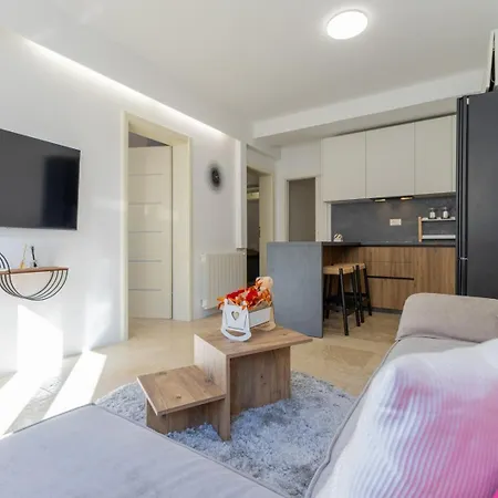 Two-bedroom Viktoria Appartement Poreč